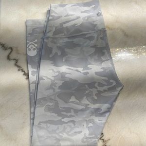 LULULEMON x SoulCycle leggings Size 10